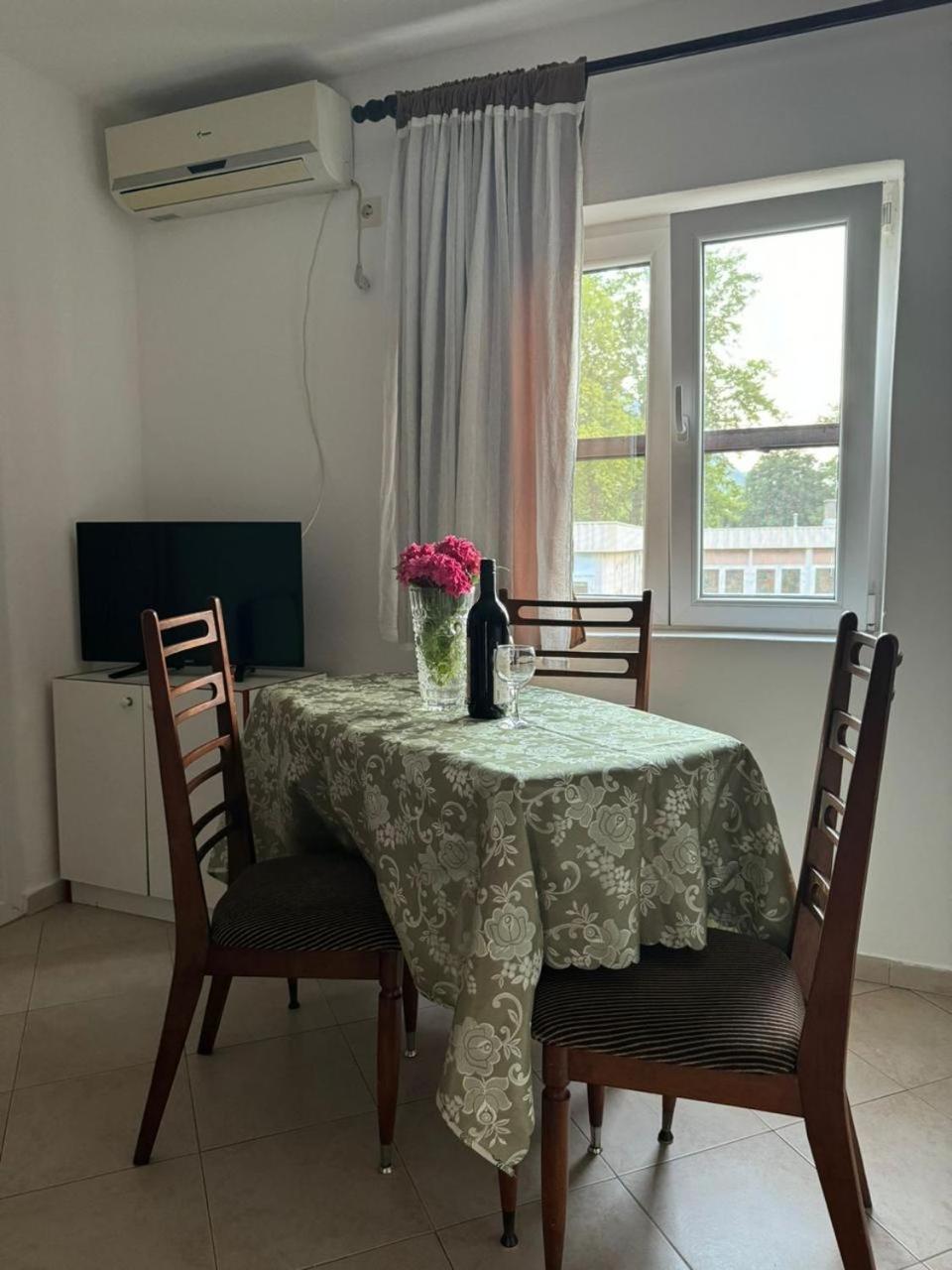 Apartmani Dada Kotor Exterior foto